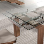 Mesa comedor extensible de cristal templado y madera Nogal