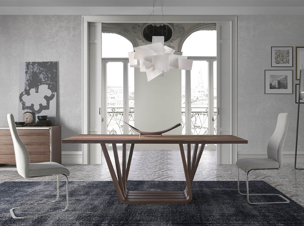 Walnut wood dining table Walnut wood dining table