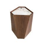 Mesa rincón triangular mármol porcelánico y nogal