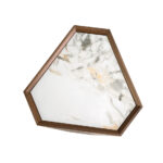Tavolo angolare triangolare in marmo porcellanato e noce