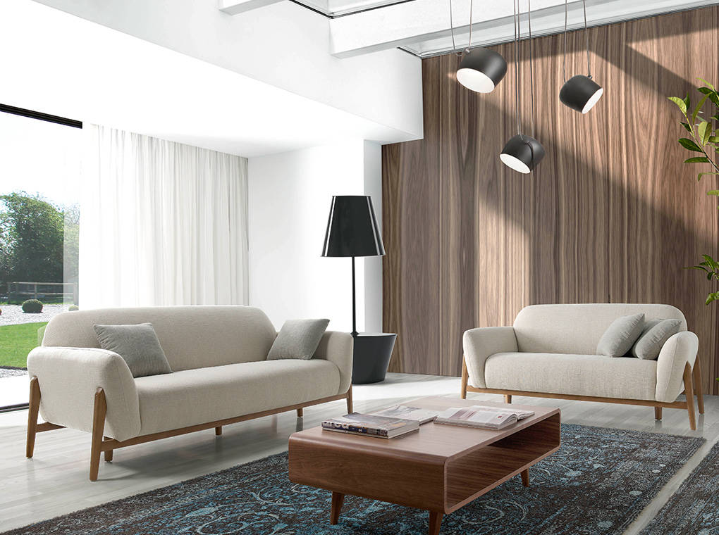Walnut wood coffee table Walnut wood coffee table