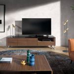 Mueble TV de madera Nogal y tapa cristal templado negro