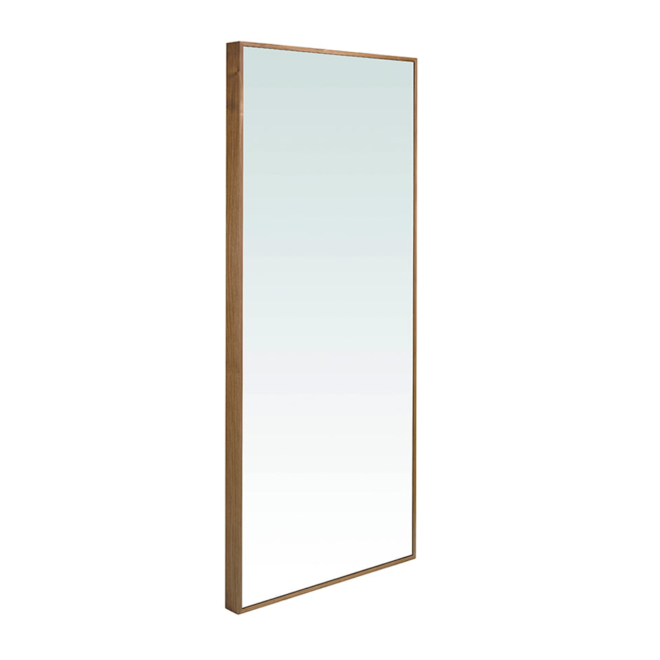Specchio in piedi in legno con finitura in noce naturale