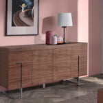 Credenza in legno di noce e acciaio cromato