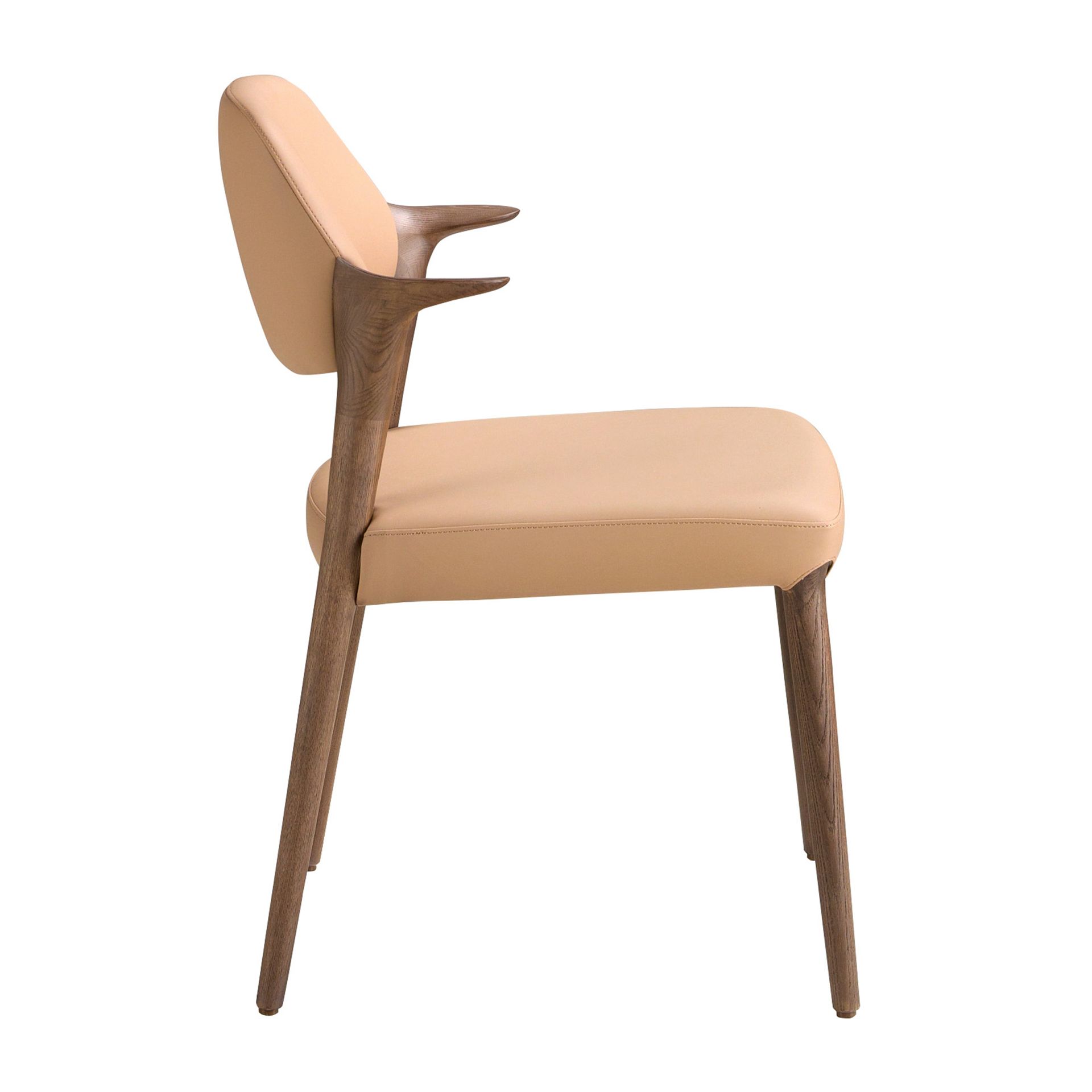 Chaise en similicuir couleur camel Chaise en similicuir couleur camel