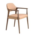 Chaise en similicuir couleur camel