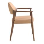 Chaise en similicuir couleur camel