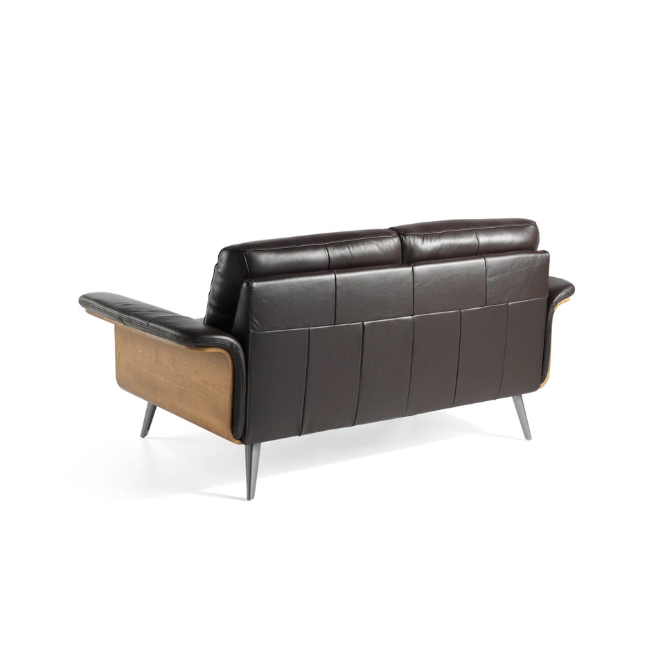 2-seater sofa upholstered in leather with Walnut wood frame 2-seater sofa upholstered in leather with Walnut wood frame