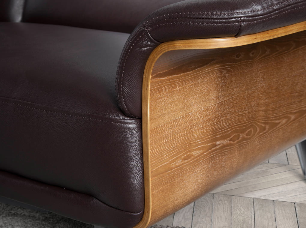 2-seater sofa upholstered in leather with Walnut wood frame 2-seater sofa upholstered in leather with Walnut wood frame
