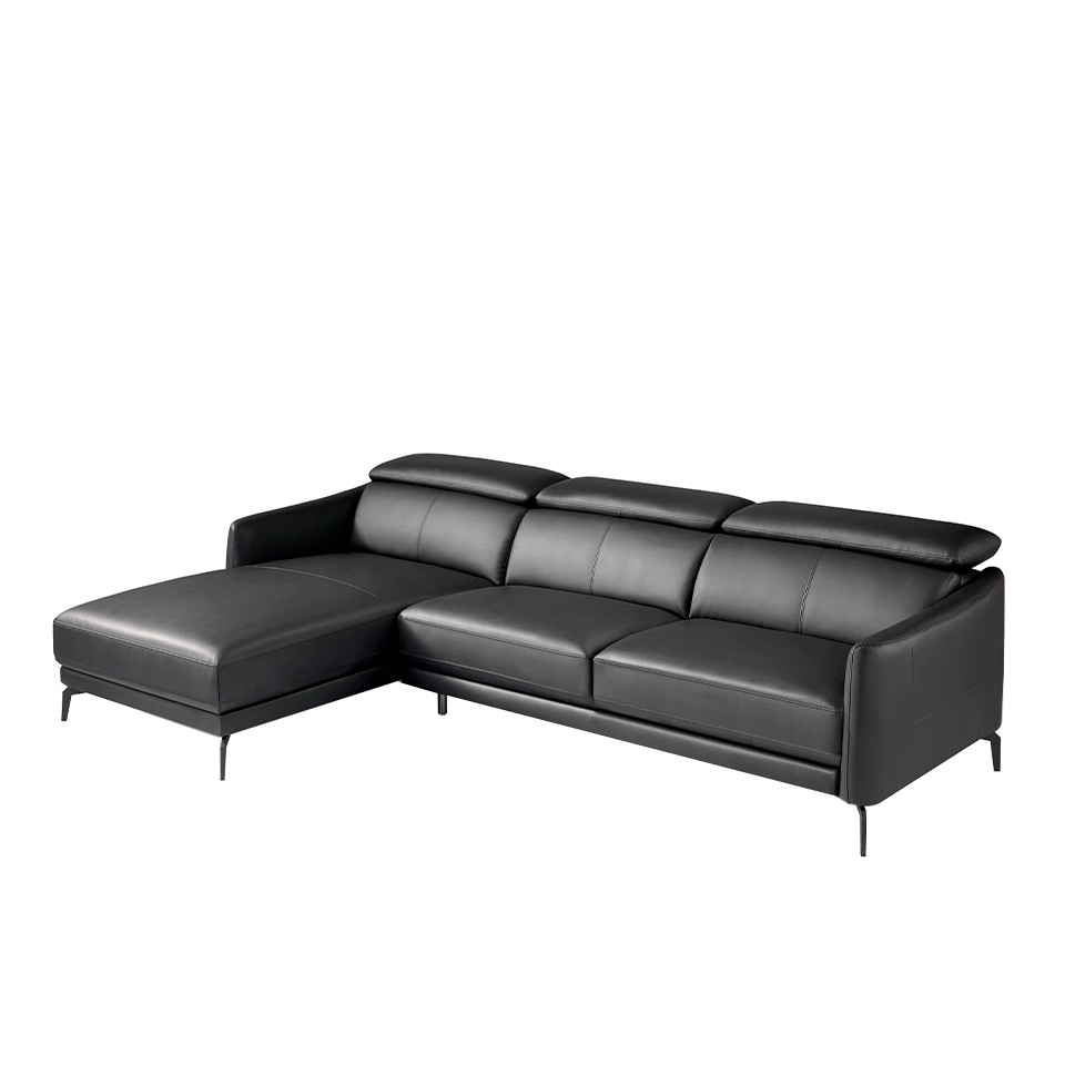 Sofá chaise longue tapizado en piel y patas acero negro