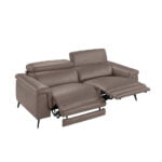 3-Sitzer-Sofa mit Lederbezug und schwarzen Stahlbeinen