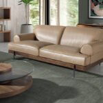 3-seater sofa upholstered in leather with black epoxy steel legs