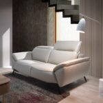 Lámpara pie acero blanco con base de mármol porcelánico