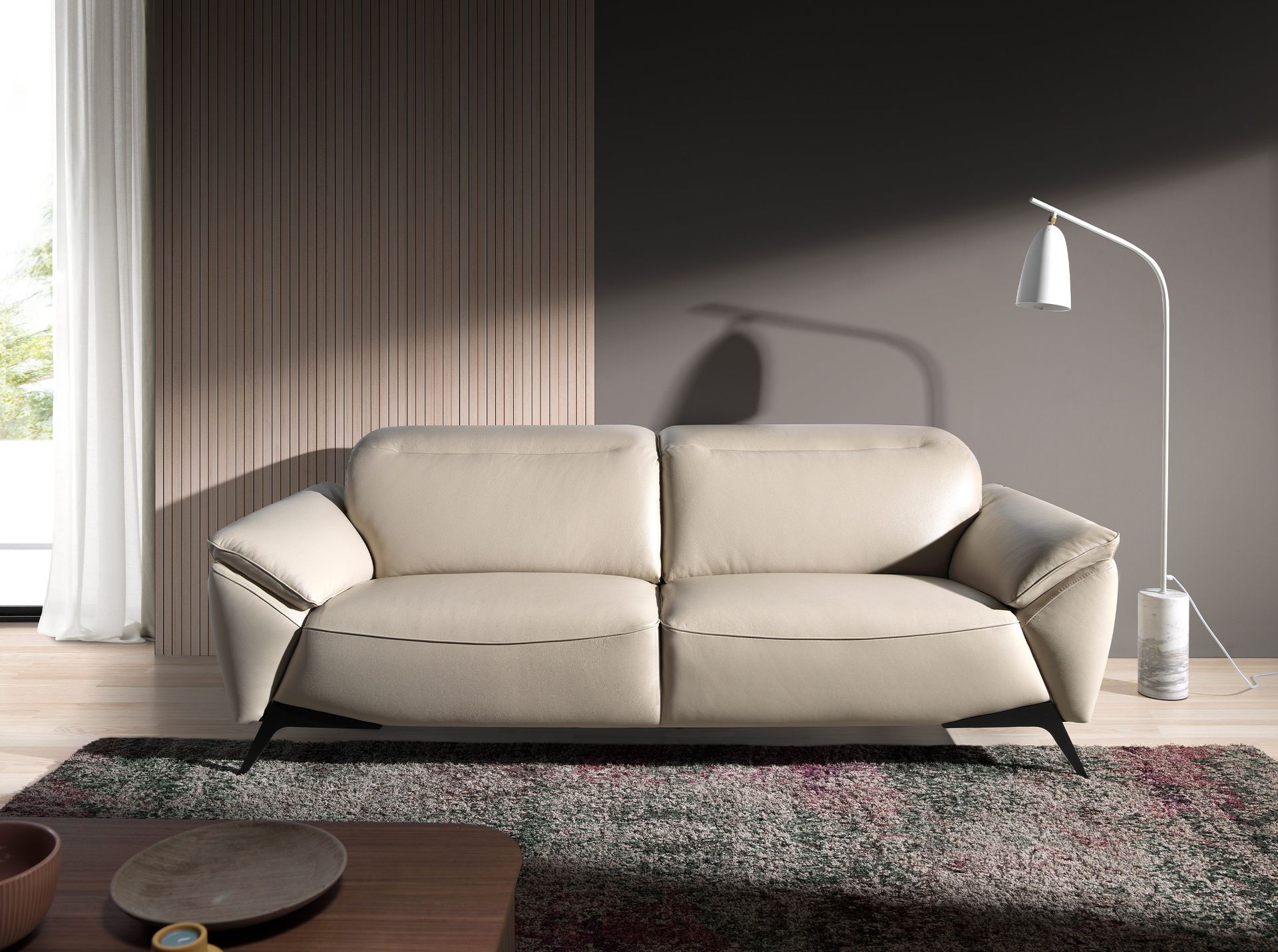 Lámpara pie acero blanco con base de mármol porcelánico Lámpara pie acero blanco con base de mármol porcelánico