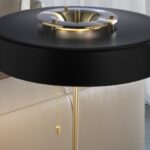 Lampe de bureau en aluminium doré et aluminium noir