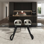 Tavolo da pranzo rettangolare allungabile in vetro temperato e acciaio nero