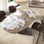 Table de salle à manger extensible ovale en forme de tonneau en marbre porcelanique et bois de noyer