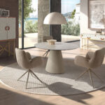 Table à manger ronde en marbre céramique et bois revêtu d’une feuille flexible de marbre céramique