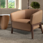 Runder Ecktisch aus Feinsteinzeug und bronzefarbenem Stahl