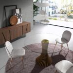 Credenza in legno di noce e acciaio nero