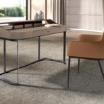 Coiffeuse en similicuir, noyer et acier gris