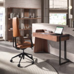 Desk in walnut and black epoxy steel