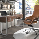 Sedia girevole da ufficio in similpelle marrone