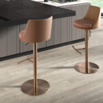 Sgabello girevole in tessuto marrone terracotta e beige e similpelle marrone