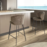 Tabouret en tissu marron chiné