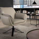 Fauteuil pivotant en cuir gris foncé