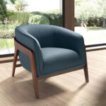 Fauteuil en cuir bleu pétrole