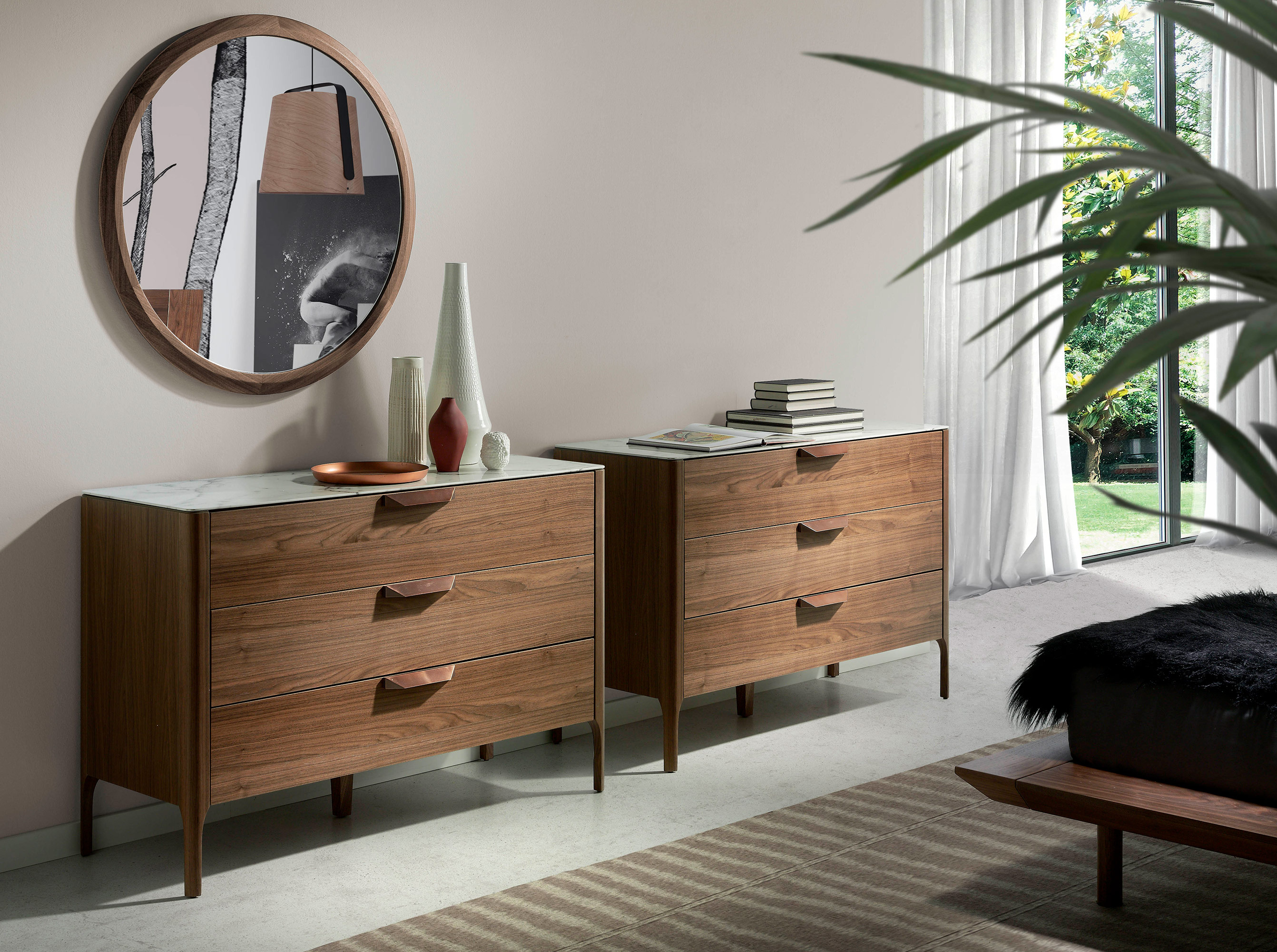 Walnut chest of drawers with marble-effect glass top Walnut chest of drawers with marble-effect glass top