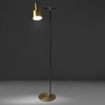 Lámpara de pie en aluminio dorado y acero negro