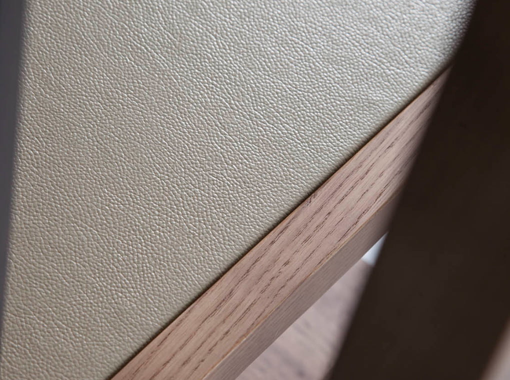 Walnut veneer solid wood bookcase Walnut veneer solid wood bookcase