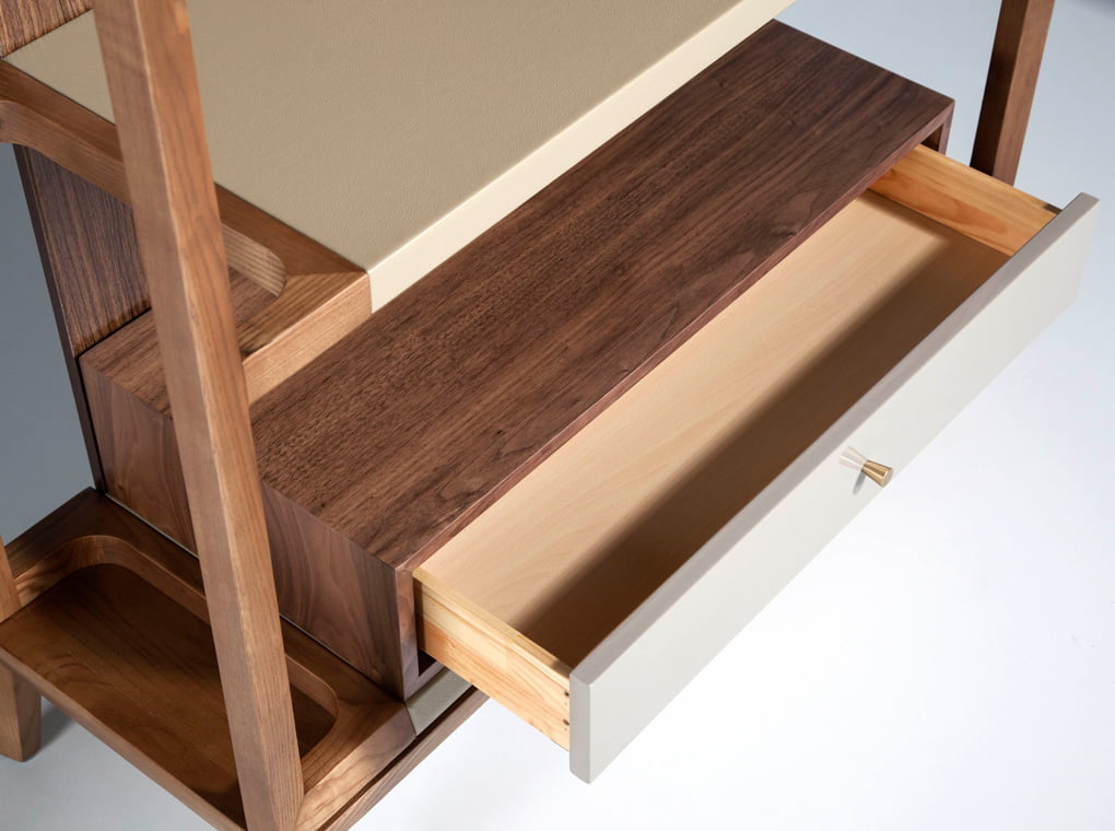 Walnut veneer solid wood bookcase Walnut veneer solid wood bookcase