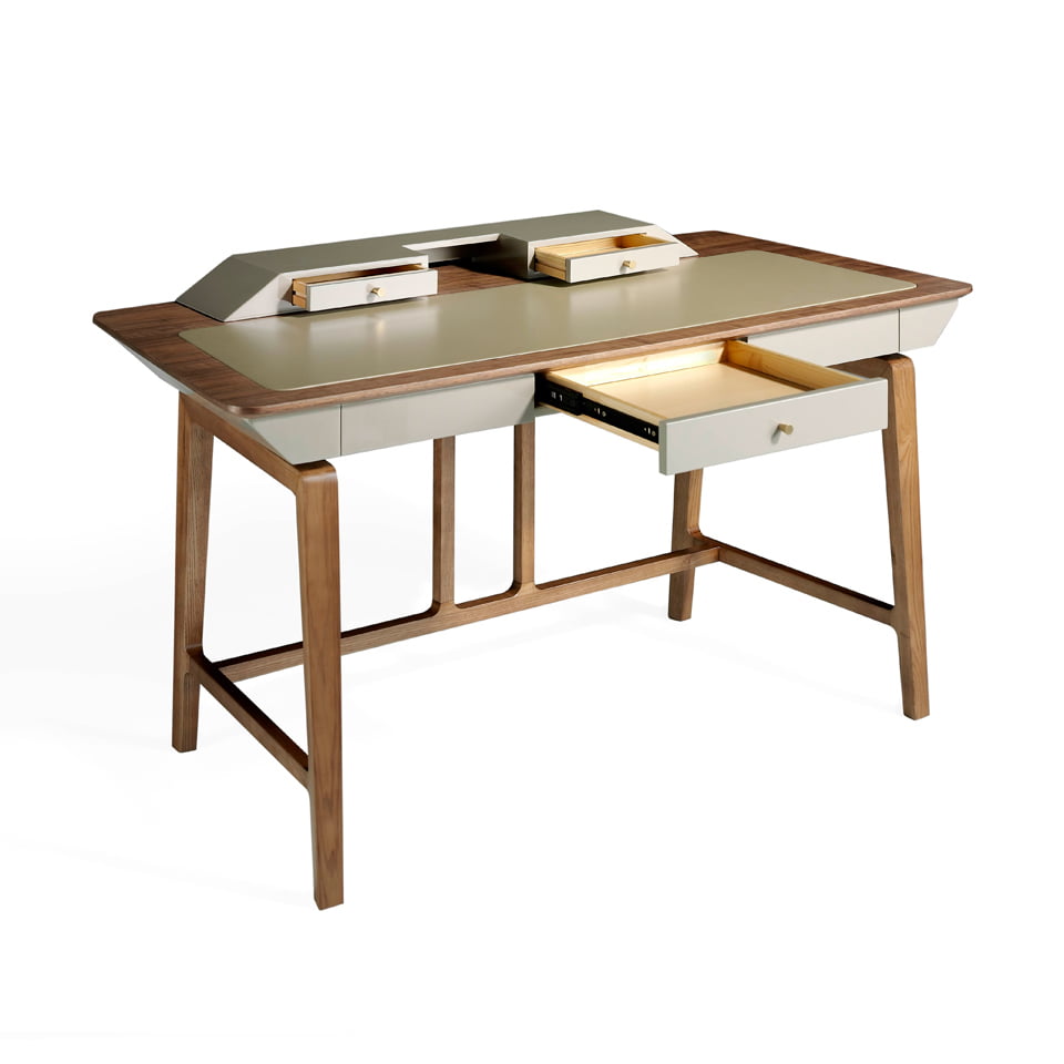 Solid wood walnut veneer desk Solid wood walnut veneer desk