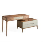 Dressing table in Walnut wood with drawers in Silk color