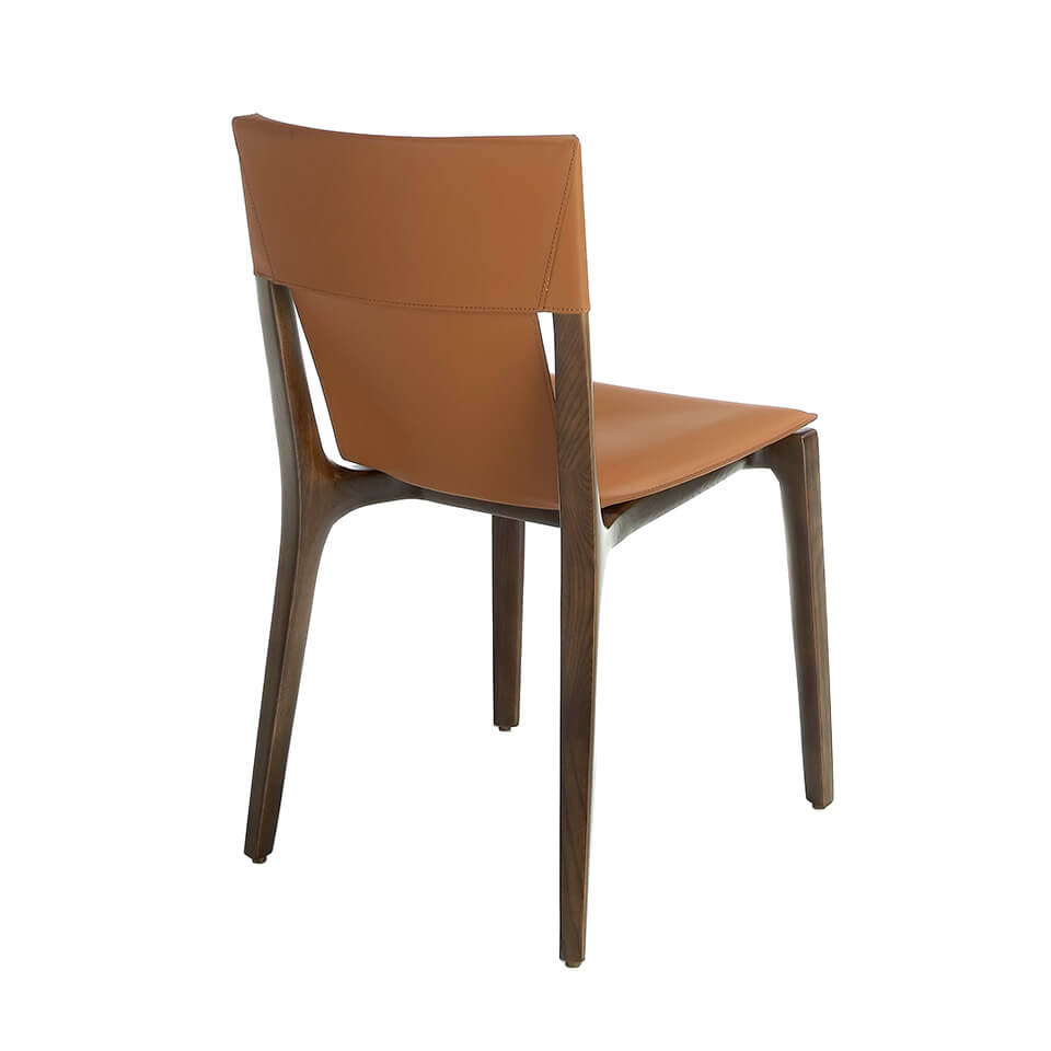 Chair upholstered in leather with structure in ash wood Chair upholstered in leather with structure in ash wood