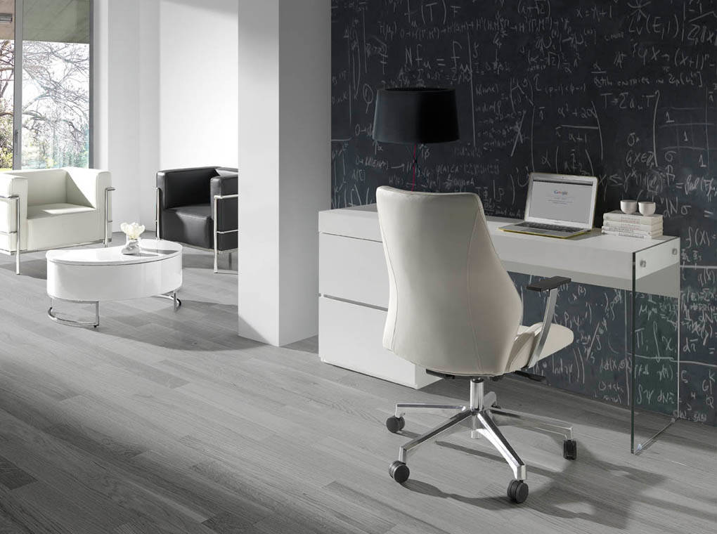 Lacquered Mdf desk with tempered glass side. Lacquered Mdf desk with tempered glass side.