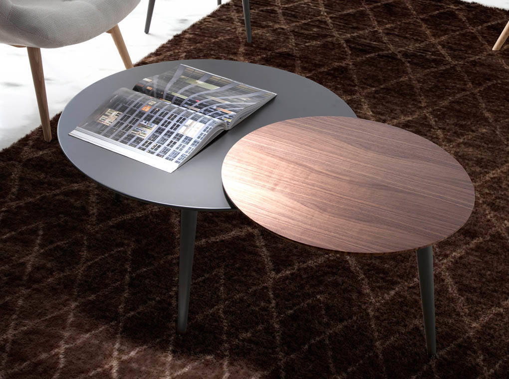 Walnut wood and black wood coffee table set Walnut wood and black wood coffee table set