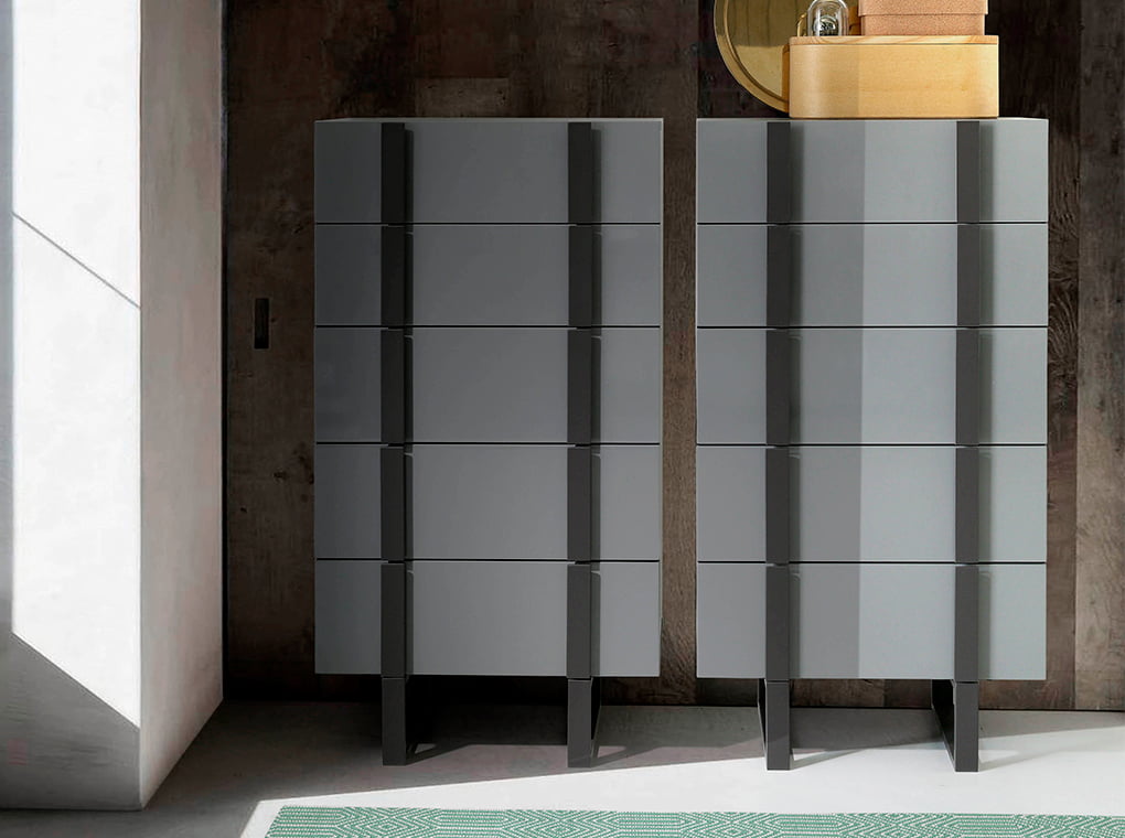Chest of drawers in lacquered Mdf with Dark gray steel structure Chest of drawers in lacquered Mdf with Dark gray steel structure