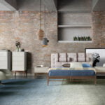 Graues Bett mit Stofftufting 150 x 200