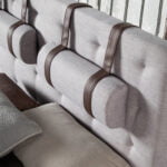 Graues Bett mit Stofftufting 150 x 200