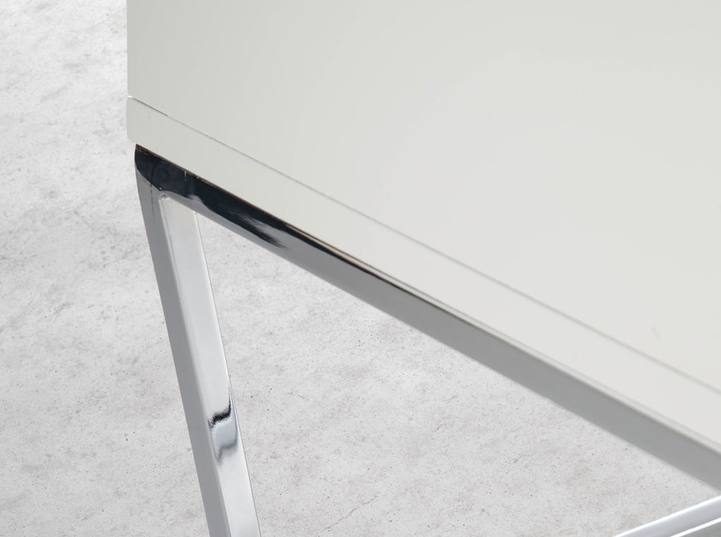 4 drawer chiffonier made of lacquered MDF with stainless steel chromed structure 4 drawer chiffonier made of lacquered MDF with stainless steel chromed structure