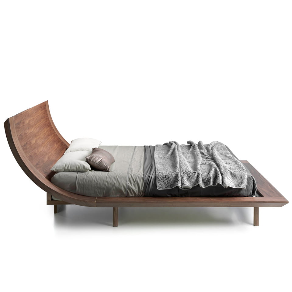 Wooden bed veneered in Nogal Wooden bed veneered in Nogal