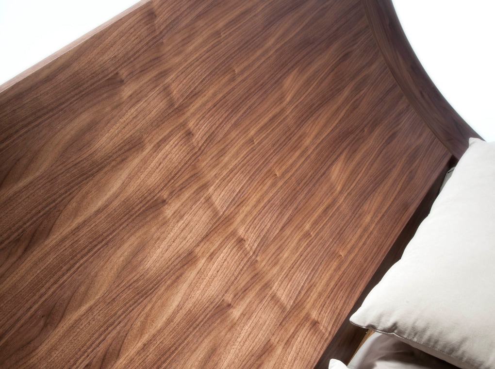 Wooden bed veneered in Nogal Wooden bed veneered in Nogal