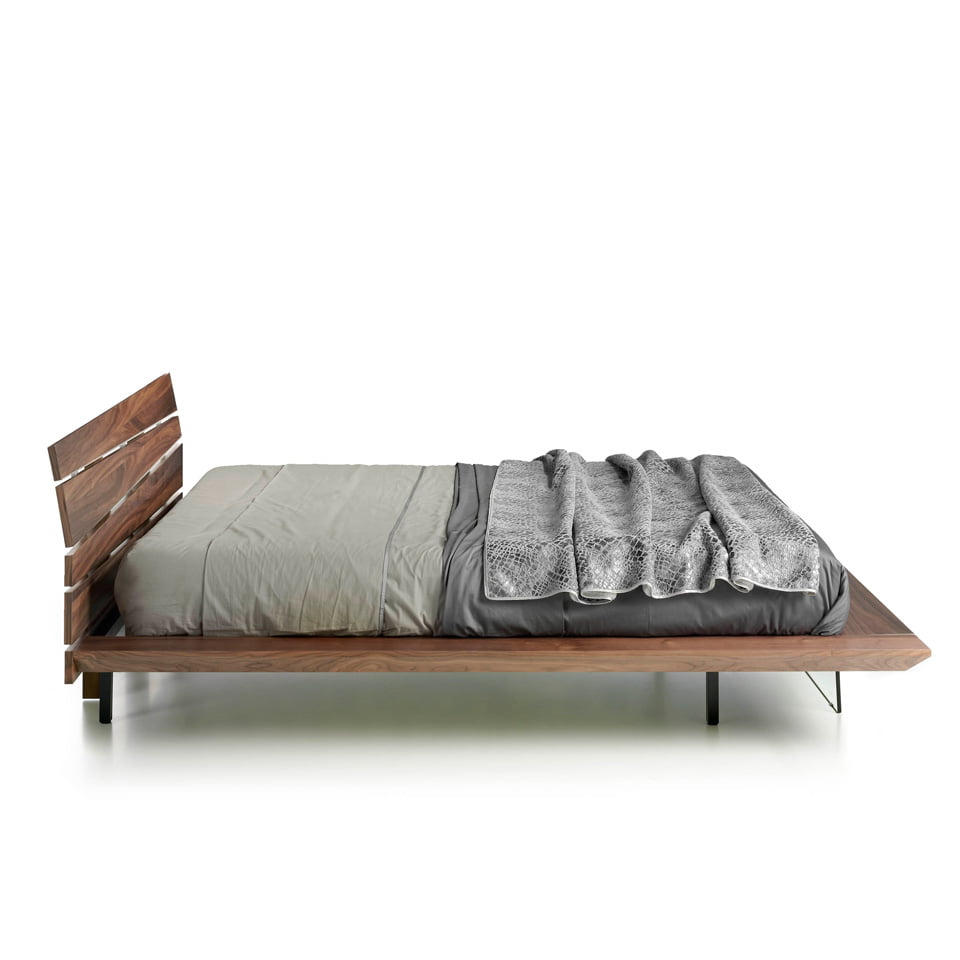 Walnut wood bed Walnut wood bed