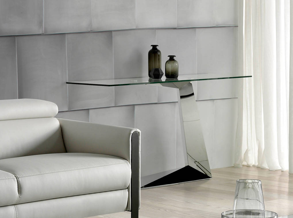 Stainless steel console with tempered glass top Stainless steel console with tempered glass top
