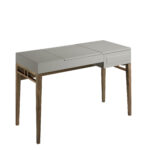 Nebliger Schminktisch aus Holz mit Klappspiegel und Schmuckschatulle