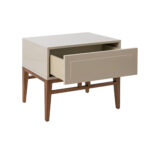 Прикроватная тумбочка из дерева цвета Серый шелк и орехового дерева